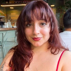 Meet your Posher, Enza